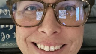 SweetStarrr webcam chat room thumbnail