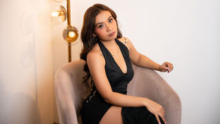 TaniaBurset webcam model chat thumbnail