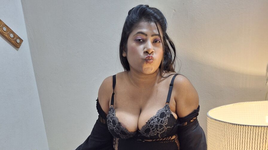 TanzilTabassum premium webcam show profile image