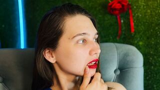 TessaMills premium cam room thumbnail