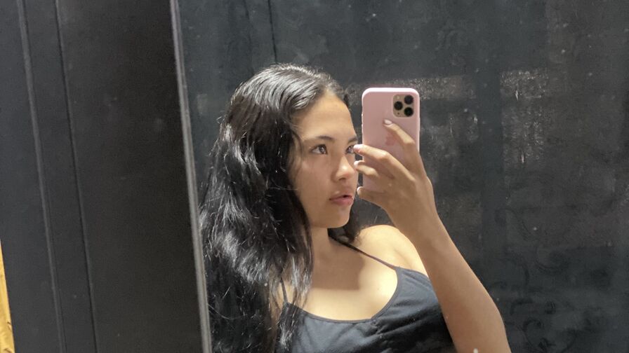 ThiniJones online model chat profile image