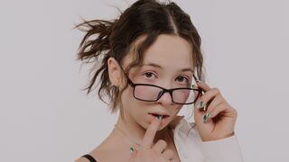 Trixie Morgan anal toy webcam model
