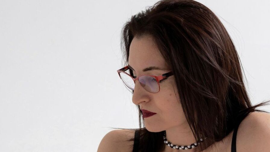 UnaTerra private model chat profile image