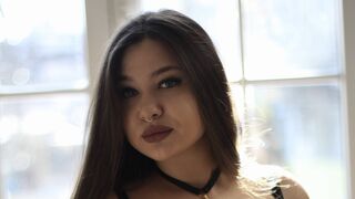 VanessaBishop online model chat thumbnail