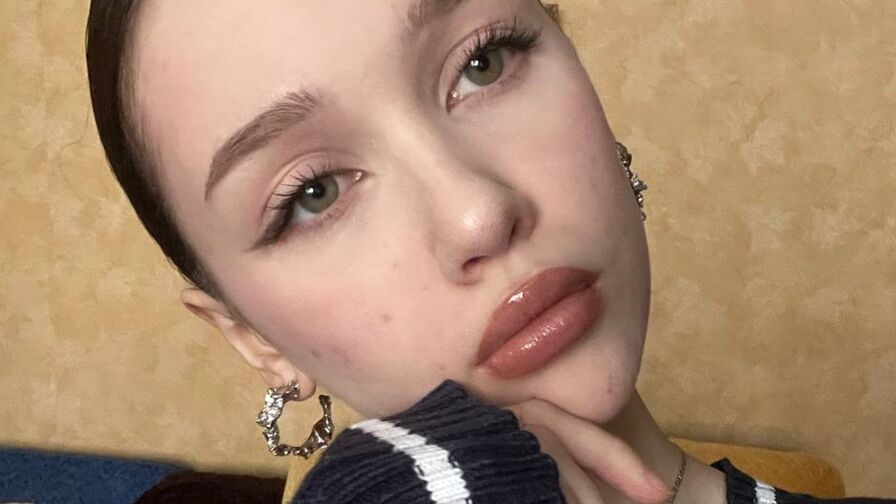 VernelBanaszak private model chat profile image