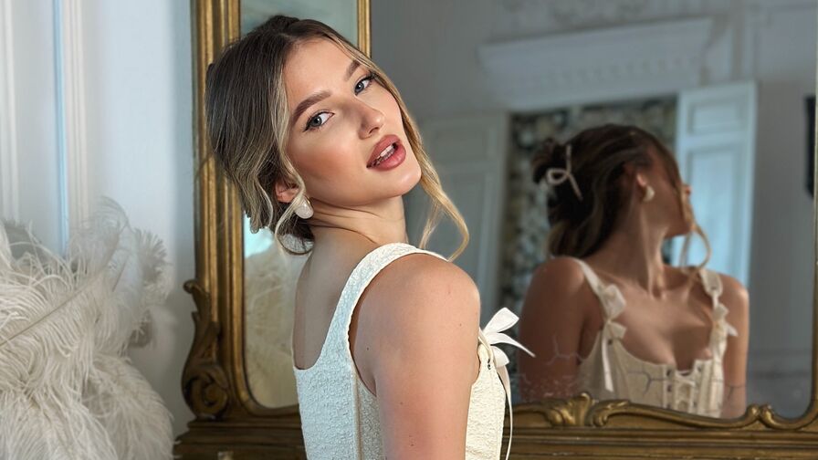 VictoriaWolfred premium cam room profile image