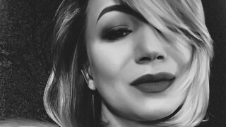 ViktoriaQuince webcam model chat thumbnail