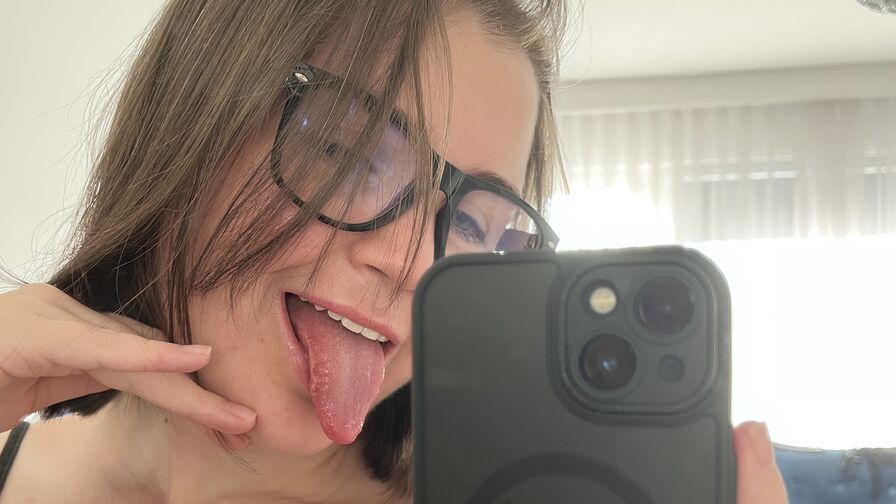 ViolettaDream webcam model chat profile image