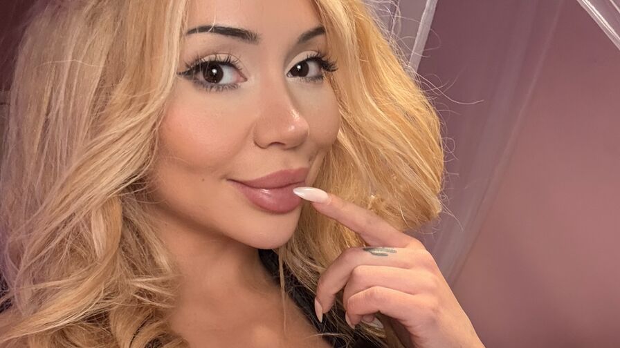 VixSen premium cam show profile image