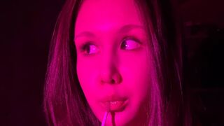 WilletteLabrie adult chat room thumbnail