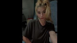 WinonaRidem online cam show thumbnail