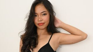 Yumi Leez
