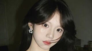 Yuyan Xie skinny cam girl