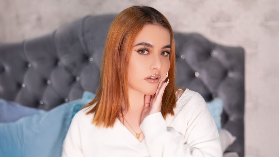 ZoeNilson online cam model profile image